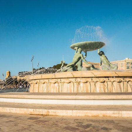 Valletta Main Street Apartment Deluxe Екстер'єр фото