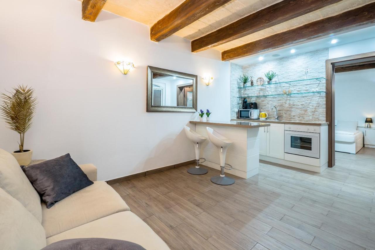 Valletta Main Street Apartment Deluxe Екстер'єр фото