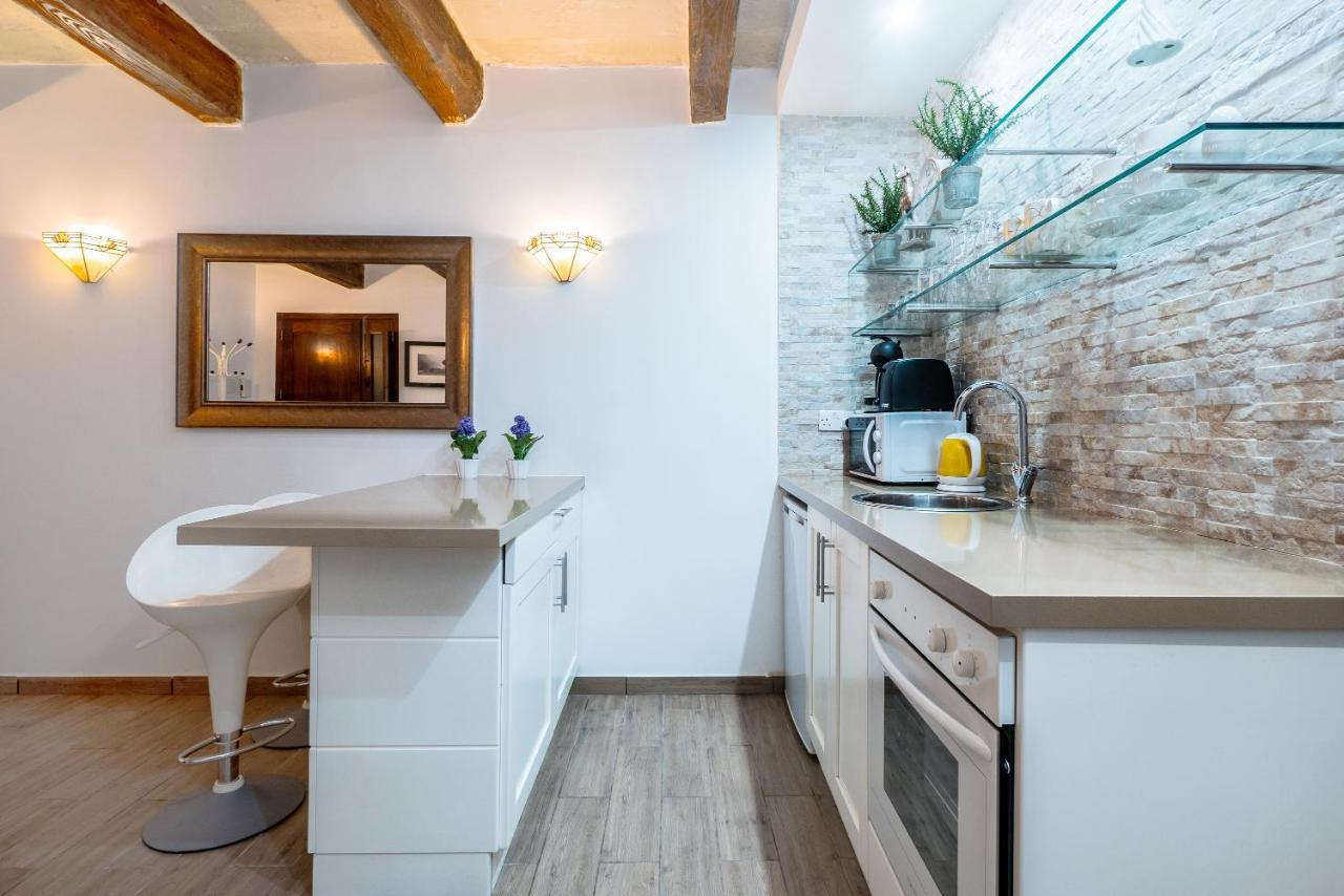 Valletta Main Street Apartment Deluxe Екстер'єр фото