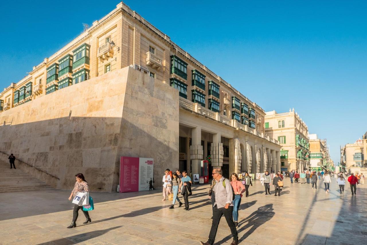 Valletta Main Street Apartment Deluxe Екстер'єр фото