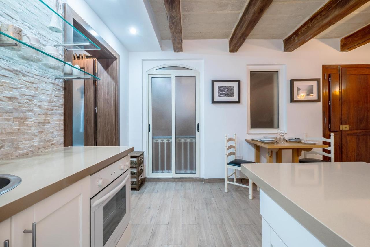 Valletta Main Street Apartment Deluxe Екстер'єр фото