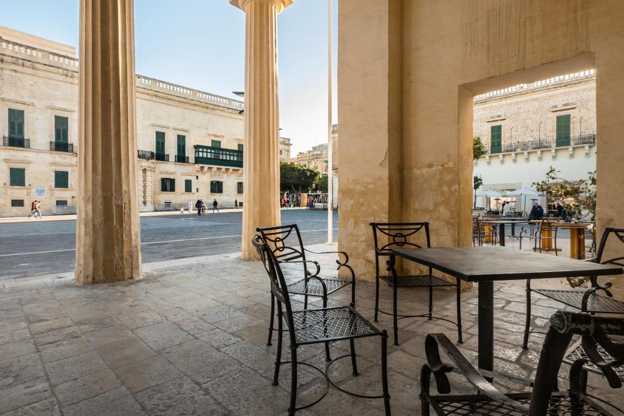 Valletta Main Street Apartment Deluxe Екстер'єр фото