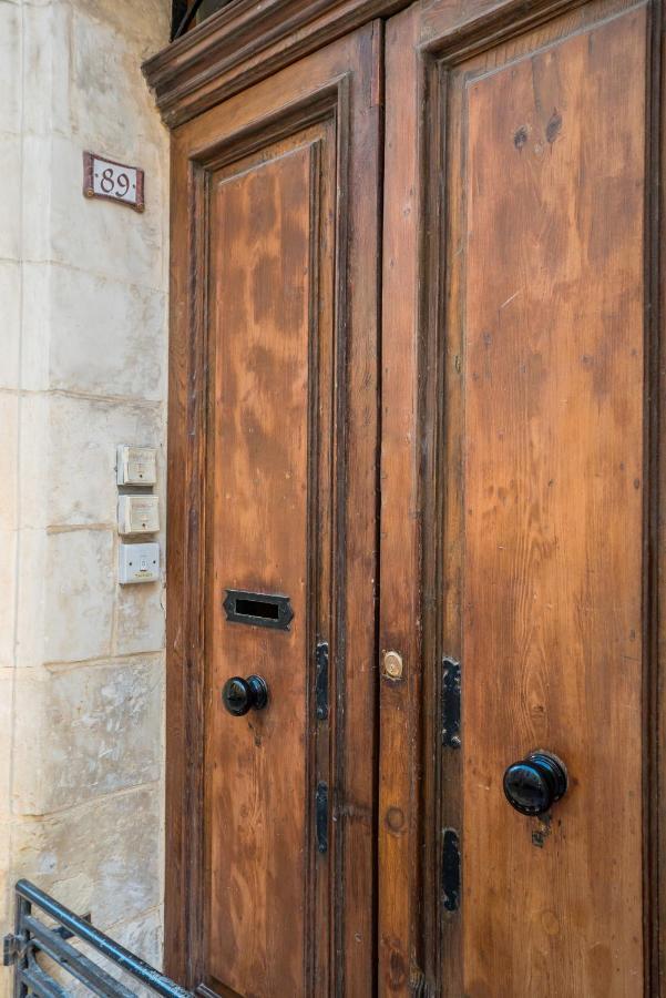 Valletta Main Street Apartment Deluxe Екстер'єр фото